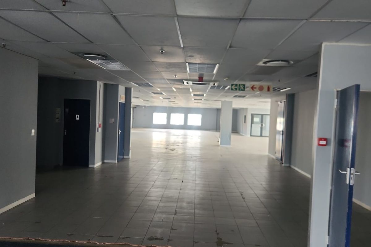 Commercial Property to let in Pinetown - Photo 2