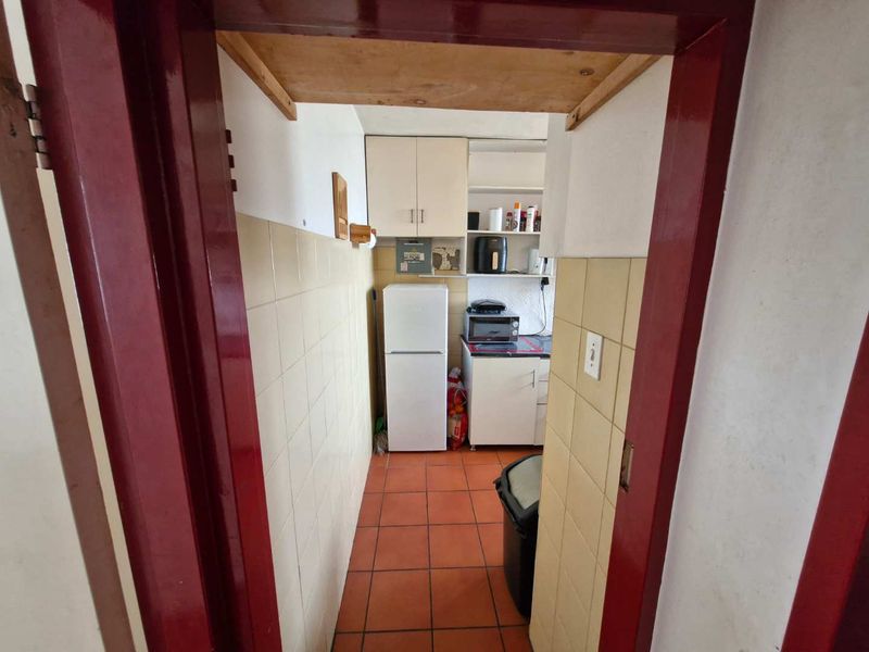 1.5 Bedroom apartment for sale in Weavind Park. - Photo 8