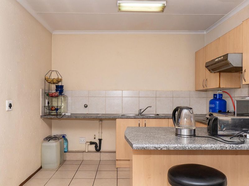 WHY PAY RENT? - Photo 6