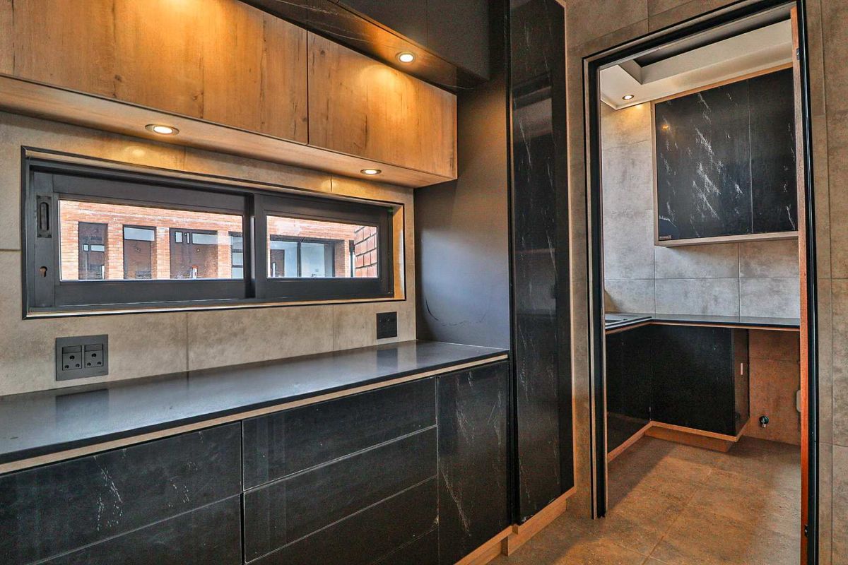 Truly a masterpiece! You NEED to see this! - Photo 5