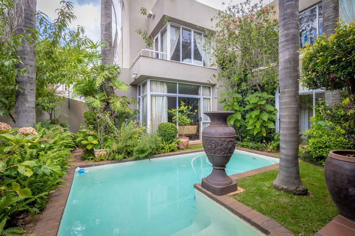 Charming Multi-level Property in Westdene - Photo 2