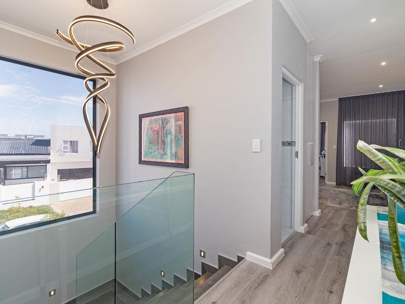 Stunning Architecturally Designed Family Home – A True Entertainer’s Dream in Sought after Sandown - Photo 10