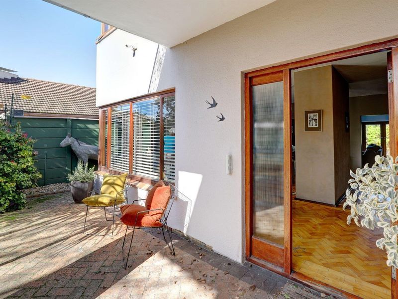 Truly one of the loveliest homes in Upper Boston - Photo 3