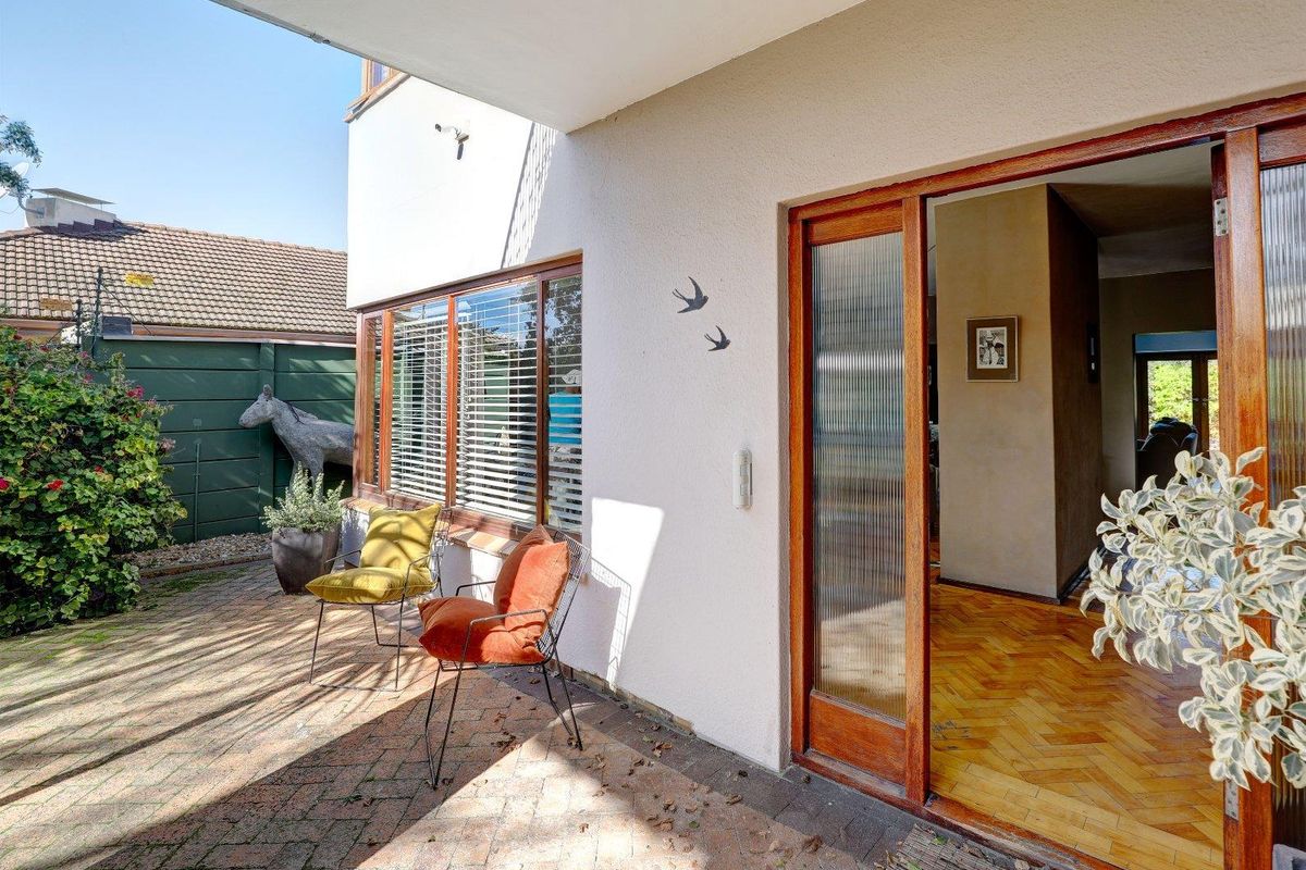 Truly one of the loveliest homes in Upper Boston - Photo 3