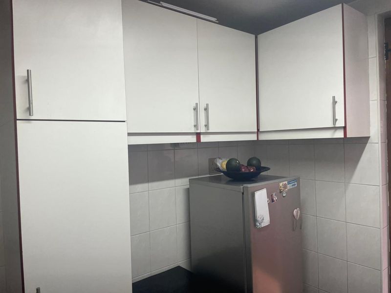 Gorgeous Townhouse awaits you! - Photo 9