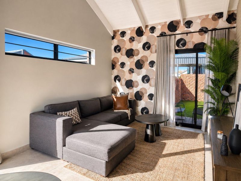 3 Bedroom Townhouse in Baltimore Lifestyle Estate - Photo 3