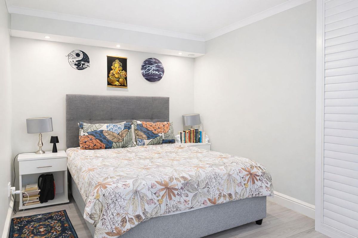 Modern, Furnished Apartment with Balcony, Parking & Gym — Observatory - Photo 4