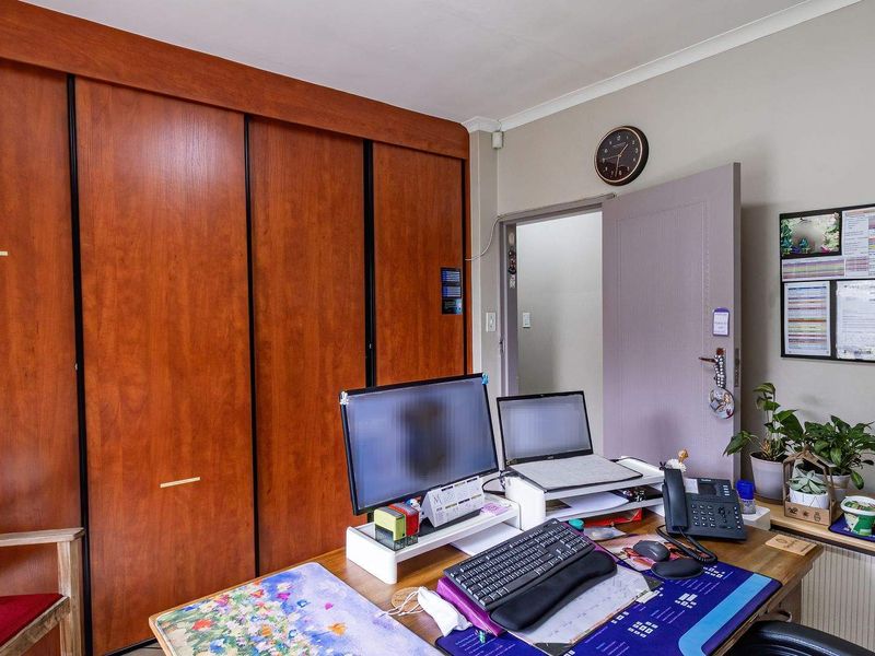Business Premises for Sale in Sought After Brackenhurst - Photo 10