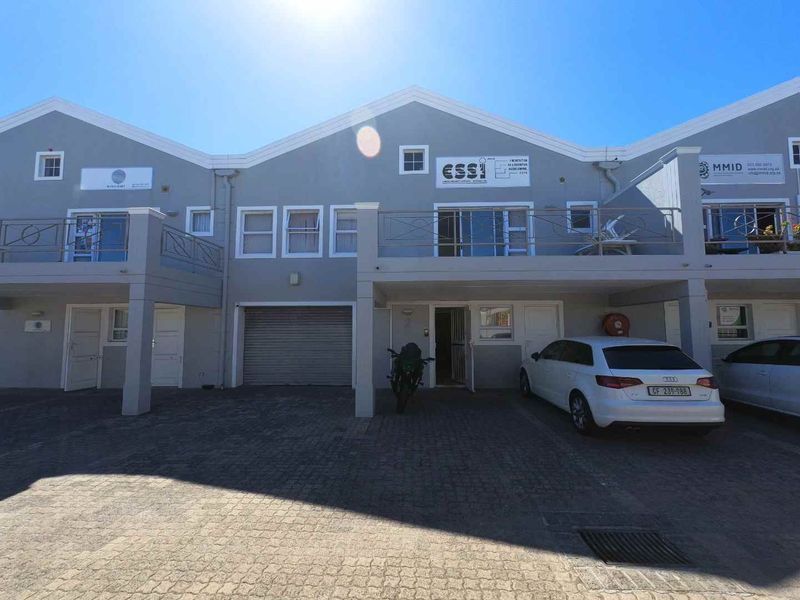 278m2 Industrial Warehouse To Let - Photo 2