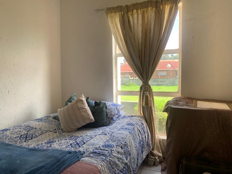 Perfect Blend of Style, Comfort, & Convenience - Photo 8