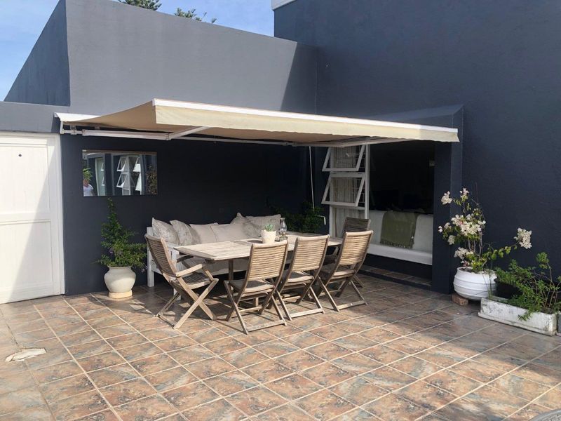 Charming Coastal Living in Westcliff, Hermanus - Photo 4