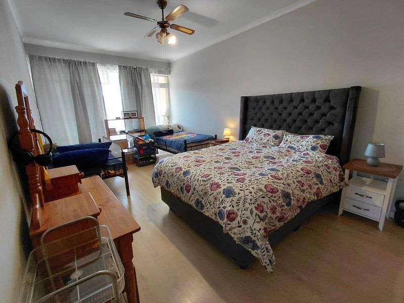 Modern Family Apartment for Rent - Photo 9