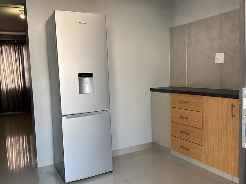 One-Bedroom Rental Property in Veld En Vlei, Richards Bay - Photo 2