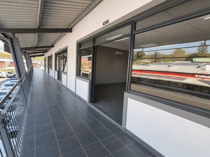 72 sqm Commercial Space to Let – Hilton - Photo 1