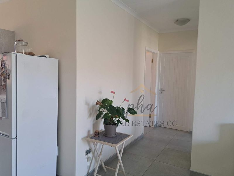 Modern, very neat 2 bedr Townhouse with spacious courtyard for sale in Walvis Bay - Photo 10