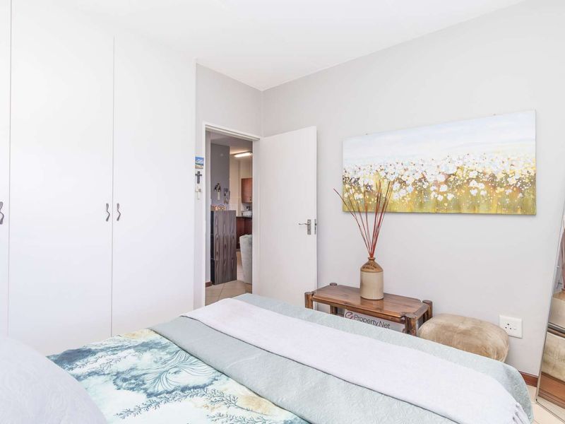 Charming Ground Floor Unit in Prime Honeypark Location - Photo 5