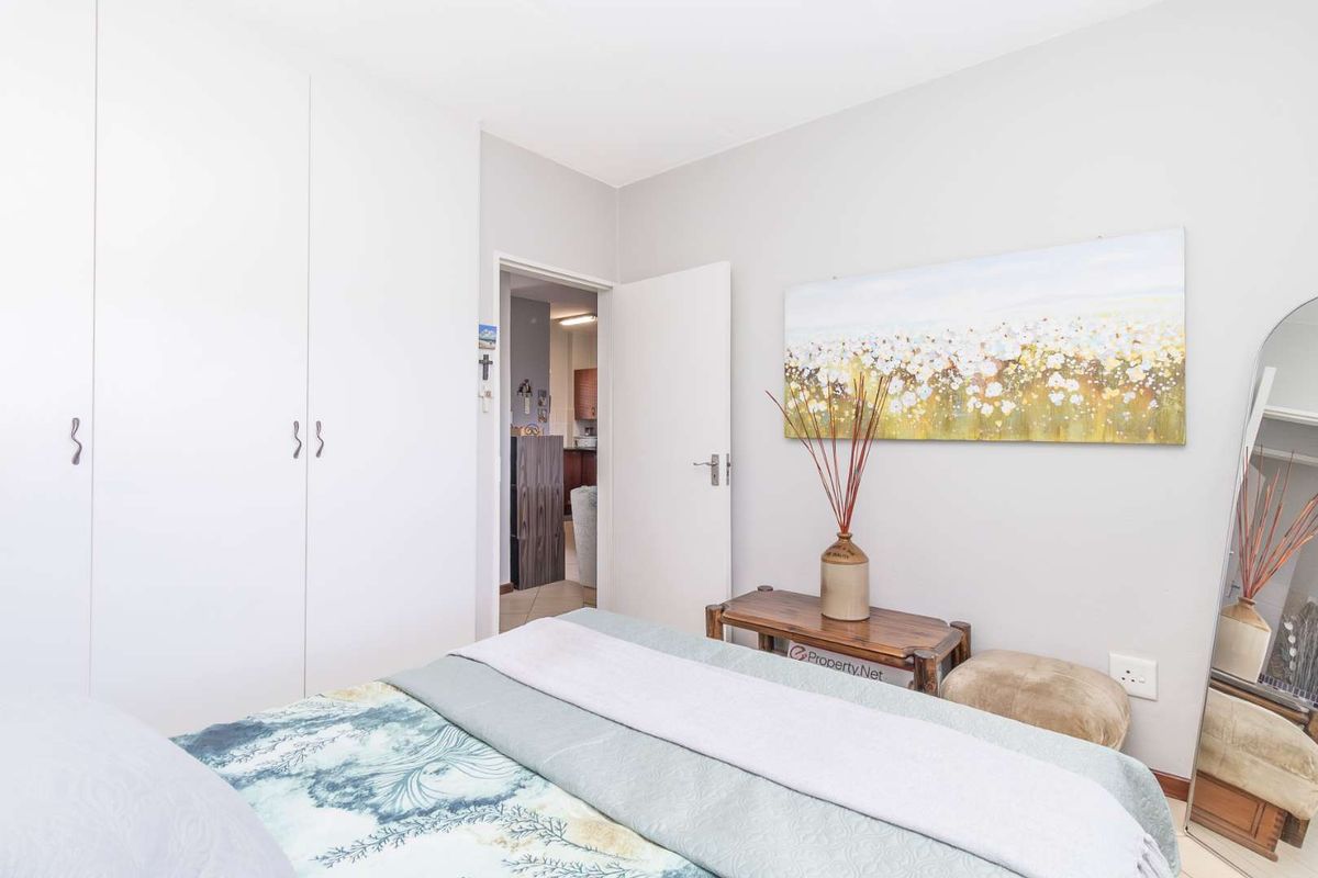 Charming Ground Floor Unit in Prime Honeypark Location - Photo 5