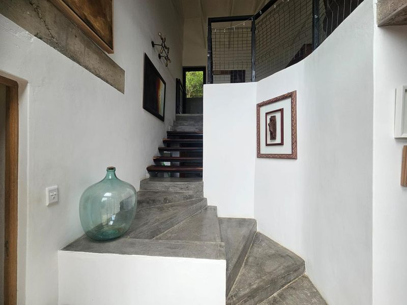 Breathtaking Views – Furnished 3-Bedroom Home in Kampersrus - Photo 2