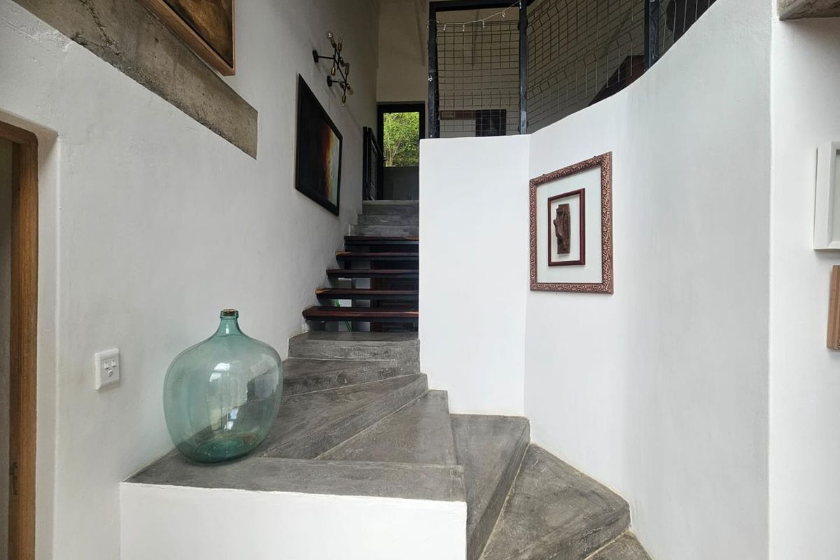 Breathtaking Views – Furnished 3-Bedroom Home in Kampersrus - Photo 2