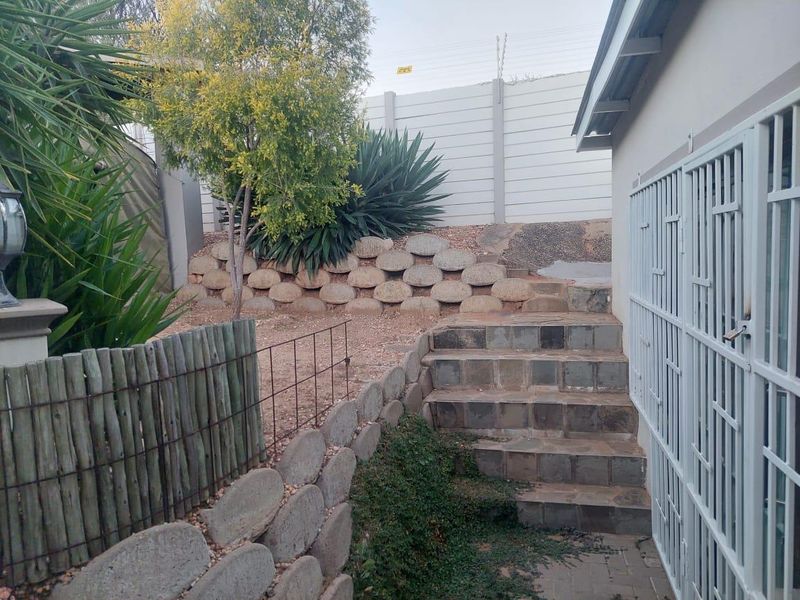 Pionierspark Ext 1 - 3 Bedroom Townhouse for sale - Photo 9