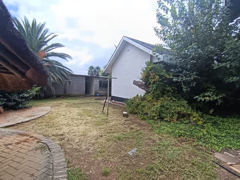 Prime Student Housing Investment: Near UOFS, High Returns - Photo 2