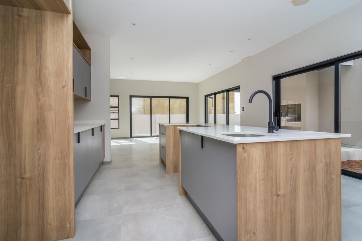 Modern Home in the heart of HomesHaven - Photo 2