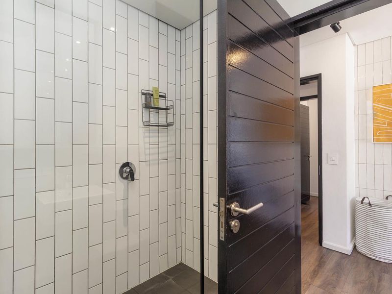 Designer Penthouse & Exceptional Investment Returns (Never Seen Before ROI) - Photo 10