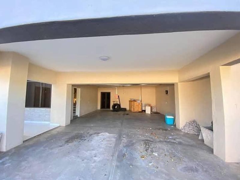 5 BEDROOM HOUSE FOR SALE – HOCHLAND PARK (TAUBEN GLEN STREET) - Photo 1