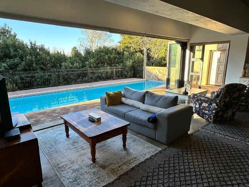 An Architectural Masterpiece for the Distinguished Family in a Sought-After Estate - Photo 3