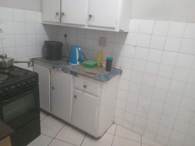 Charming 1-Bedroom Apartment in Prime Location - Photo 3