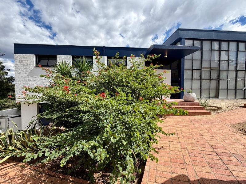 1 Bedroom Apartment TO LET in Olympia - Photo 2