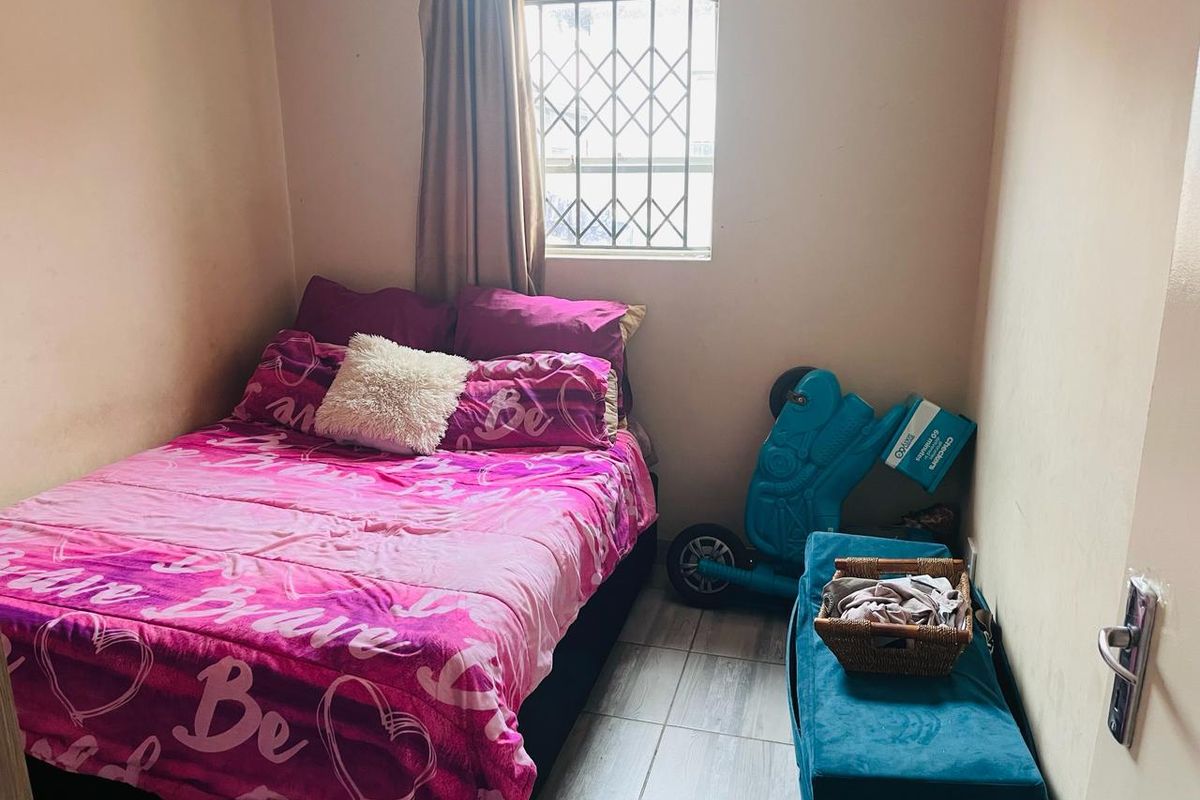 Excellent Value Clayville ext 45!! - R 800 000 - Photo 4