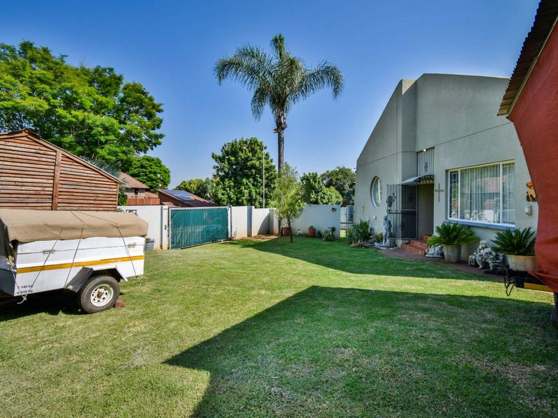 Cute as a button! - Photo 7