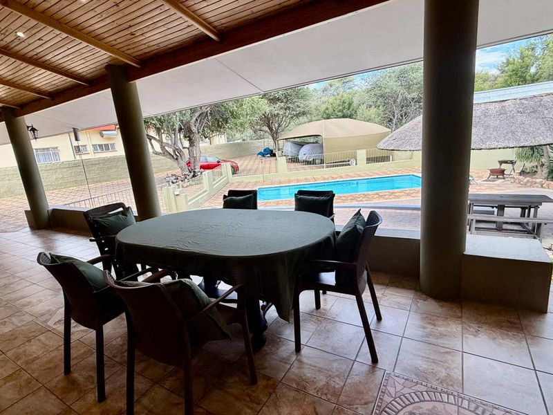 OLYMPIA - SOUGHT AFTER NEIGHBOURHOOD  - NS4 430 000 - SOLE MANDATE - Photo 2