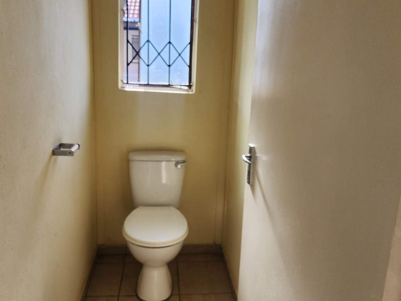 Home Sweet Home in Platinum Village - Photo 9