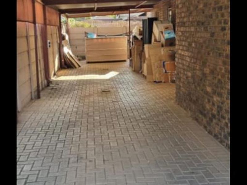 Two Bed Home in Risiville Meyerton - Photo 3
