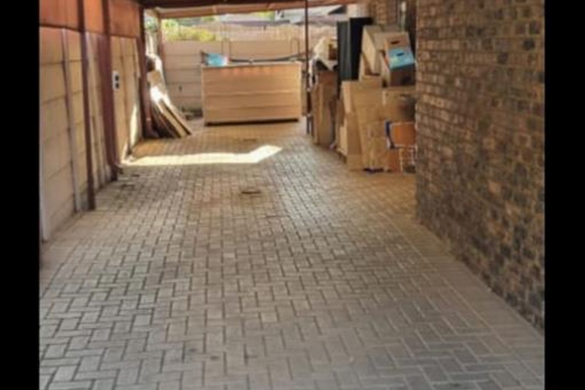 Two Bed Home in Risiville Meyerton - Photo 3