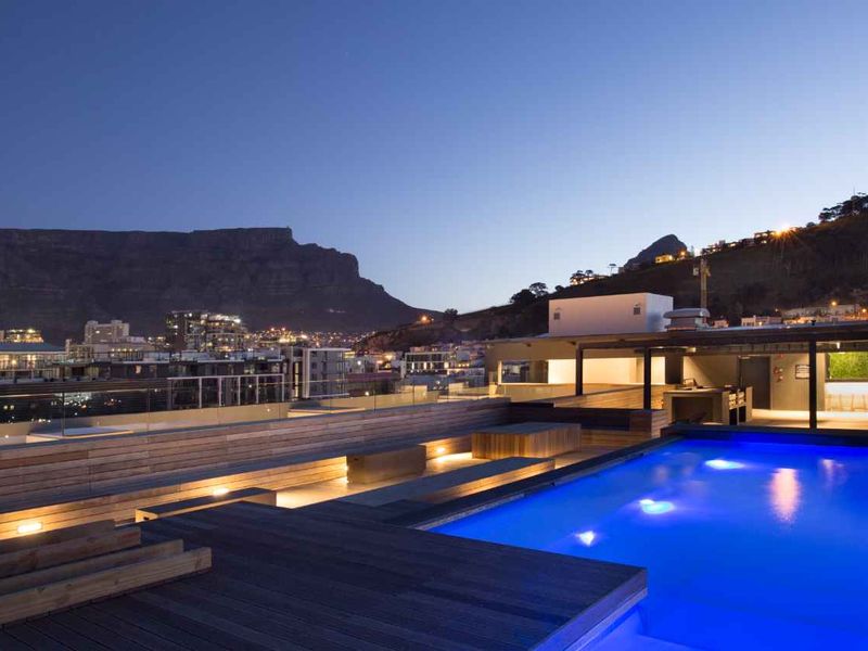 Unlock City Living & Returns | Balcony | Park Bay | Pool & Airbnb Potential - Photo 7