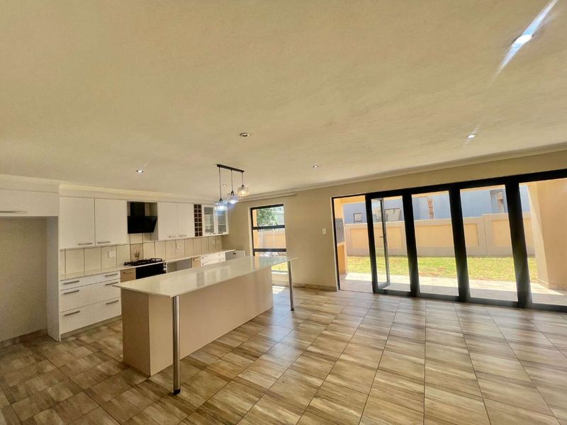 Modern Comfort Meets Estate Living – Spacious Corner Stand Home For sale - Photo 2