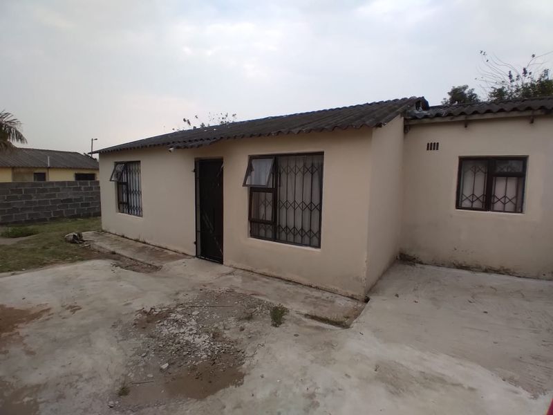 SPASCIOUS HOUSE FOR SALE - Photo 2