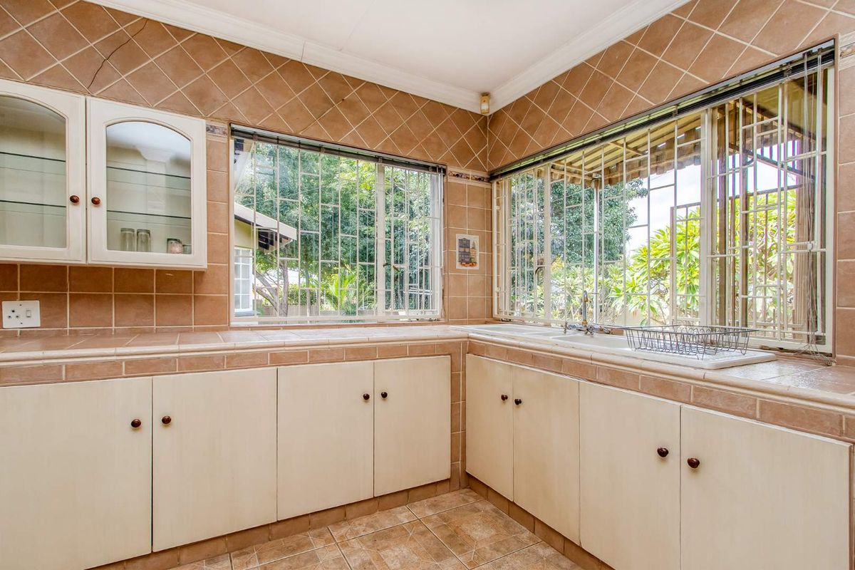 3 Bedroom House in Randpark Ridge - Photo 5