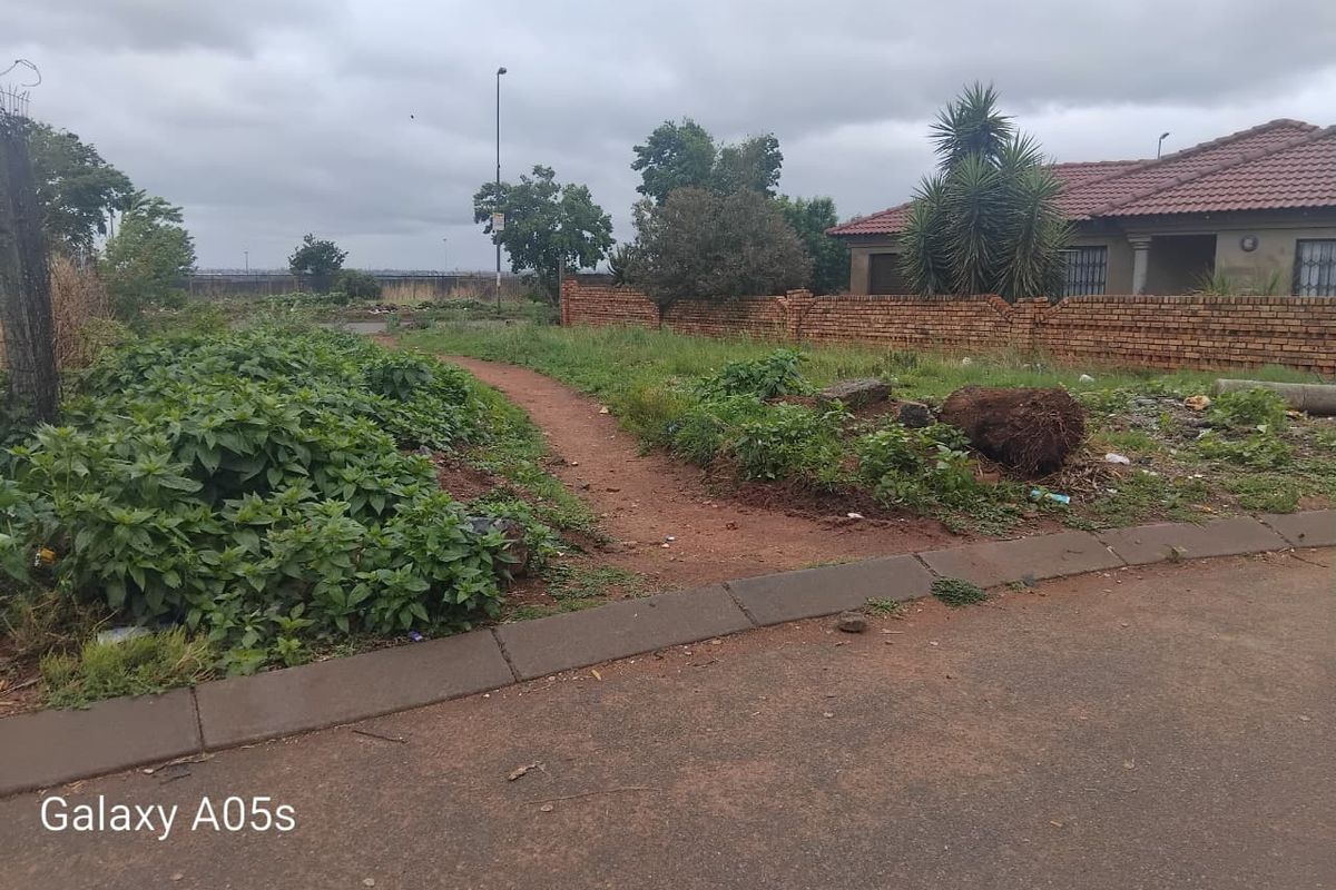 Vacant land available for sale. - Photo 5