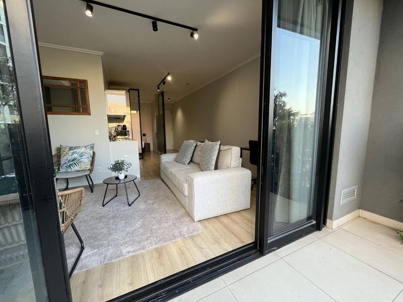 Luxurious one bedroom executive apartment for sale at Ellipse Waterfall - Photo 4