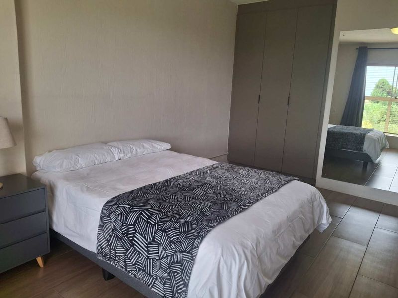 A BEAUTIFULLY FURNISHED THREE BEDROOM APARTMENT - Photo 9