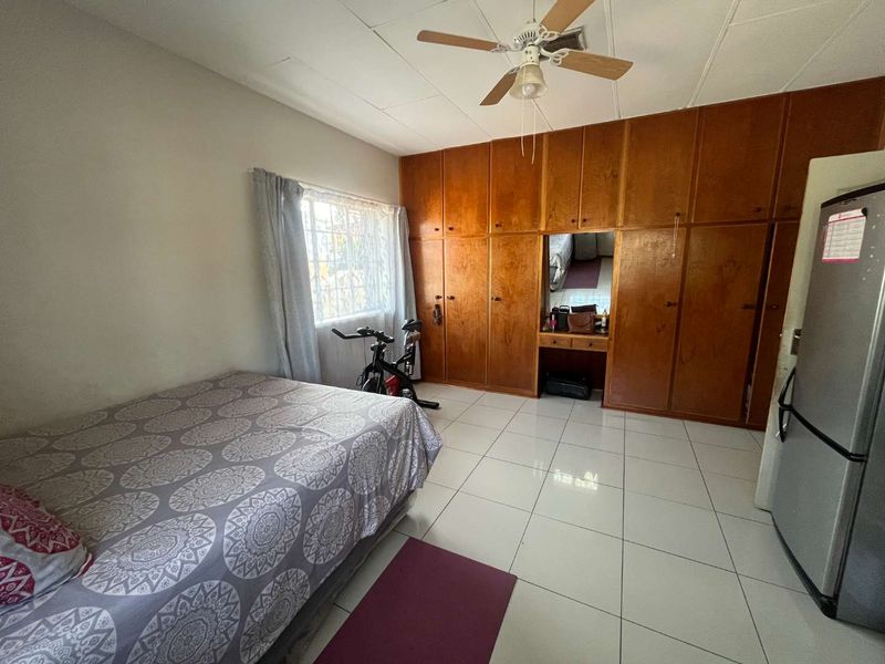 Spacious 3-Bedroom Family Home in Prime Lemoendraai Location – Great Investment Potential! - Photo 7