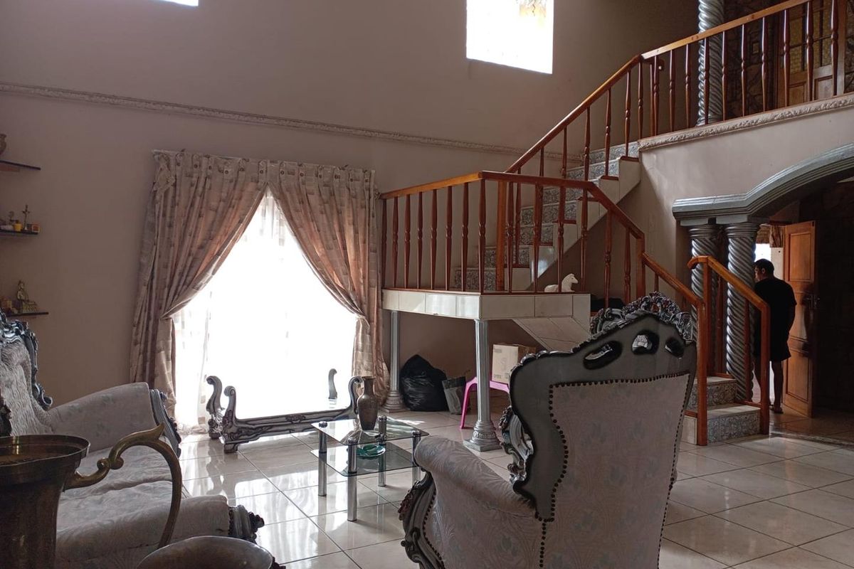 Huge home with 2 Flatlets for added income - Photo 5