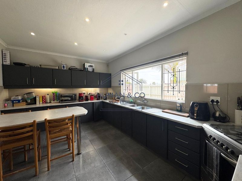 FOR SALE IN LAGOON AREA - Photo 7