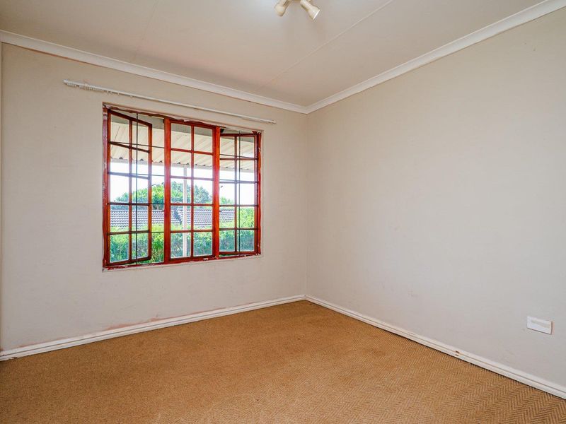 A HOME TO GROW INTO – WATERFORD COUNTRY ESTATE, WATERFALL 2 - Photo 10