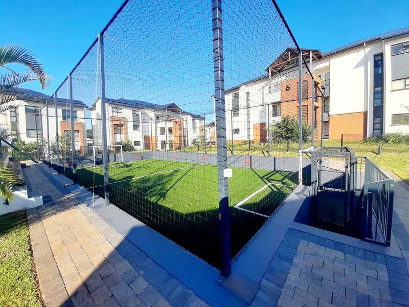 Modern 3 bedroom to let - Photo 5