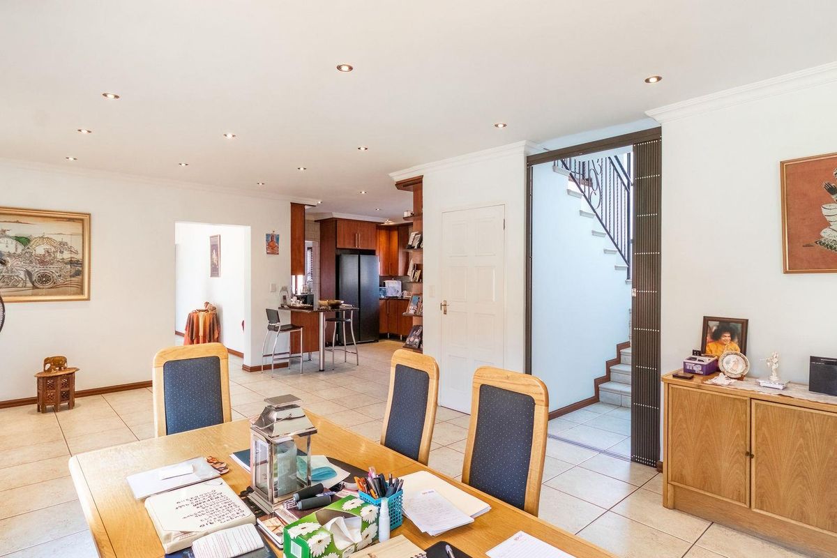 Your Dream Home in Secure Monte Christo Awaits! - Photo 5